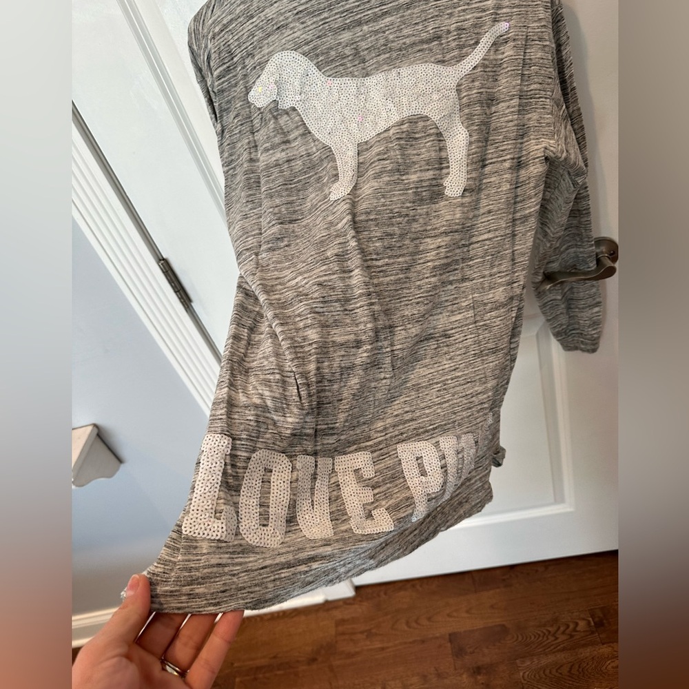 *EUC*Sz S*PINK*VS* Long sleeve